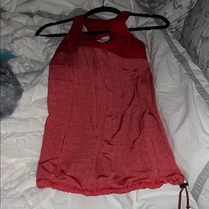 Lululemon size 6 top